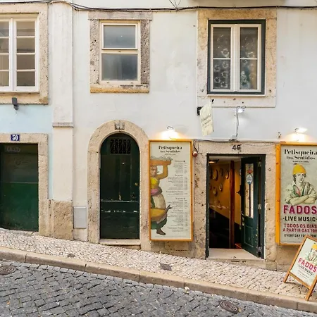 New Boutique Apt In Bairro Alto * Lisboa
